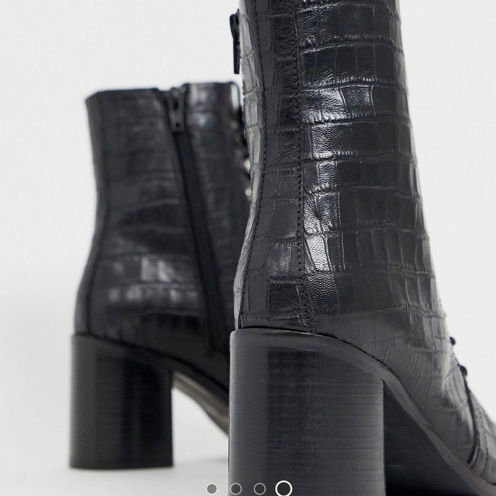 ASOS Design Rivet Leather Lace Up Boot - Picture 6 of 7